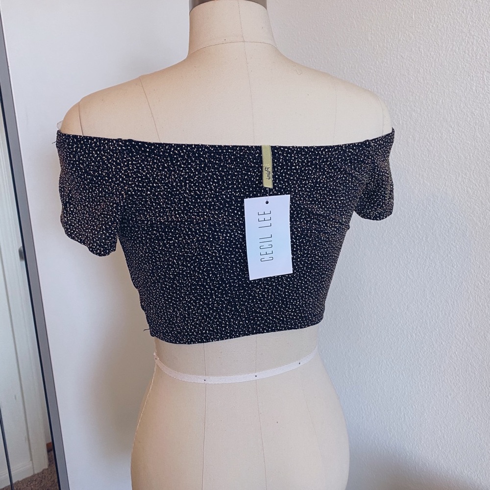 All Over Me Crop Top - Picture 2 of 7